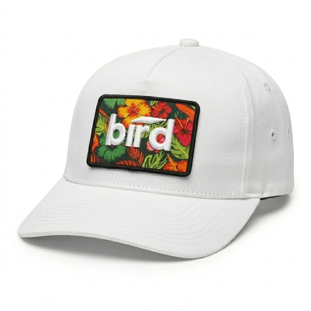 Custom embroidery and decoration by Bossa: crest hat
